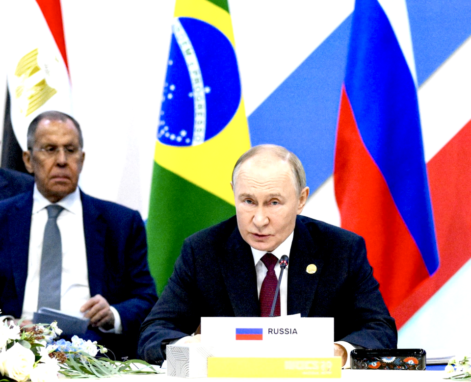 Putin is no Hitler - Craig Murray